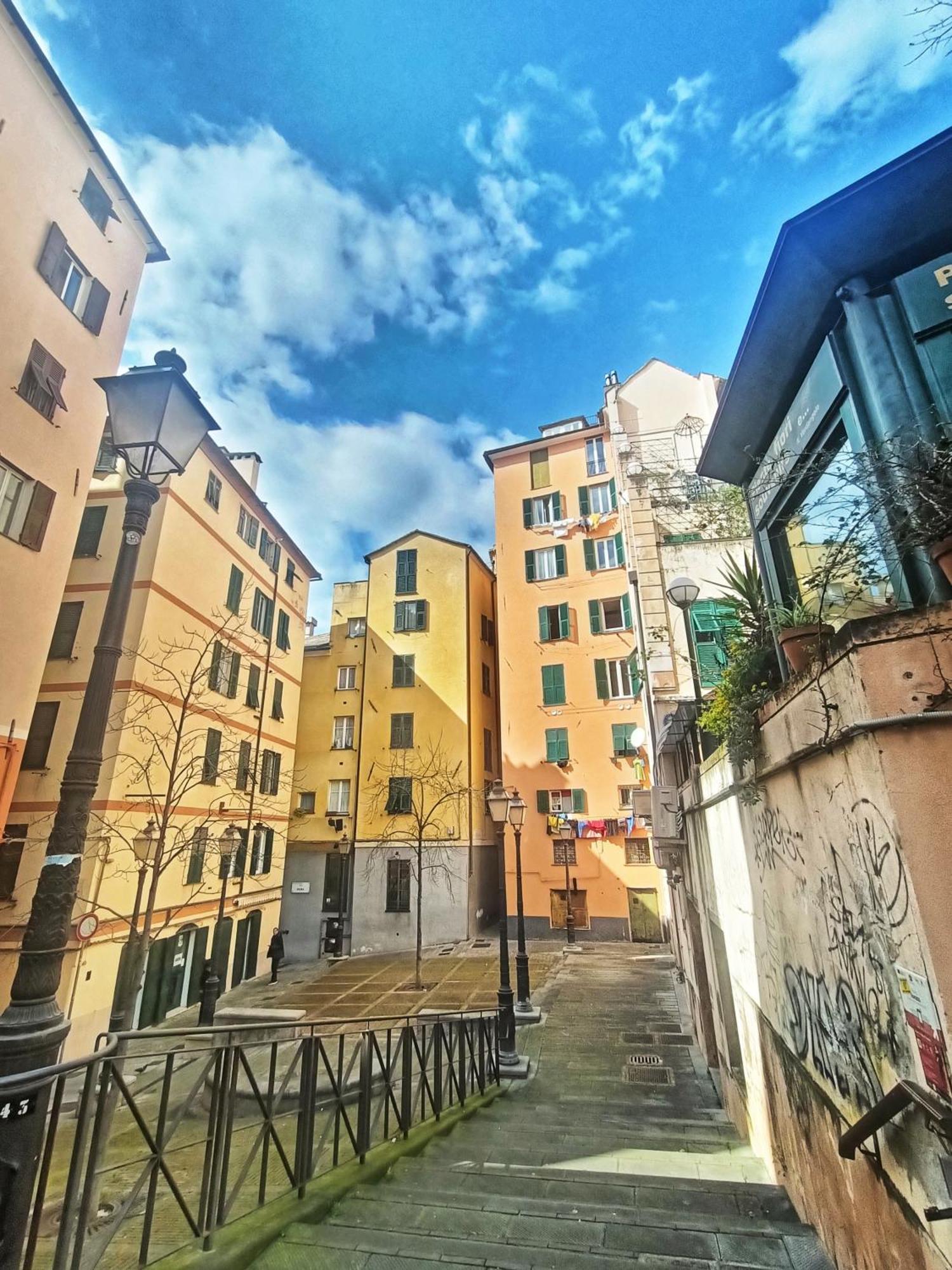 Apartment Designer In The Center Of *