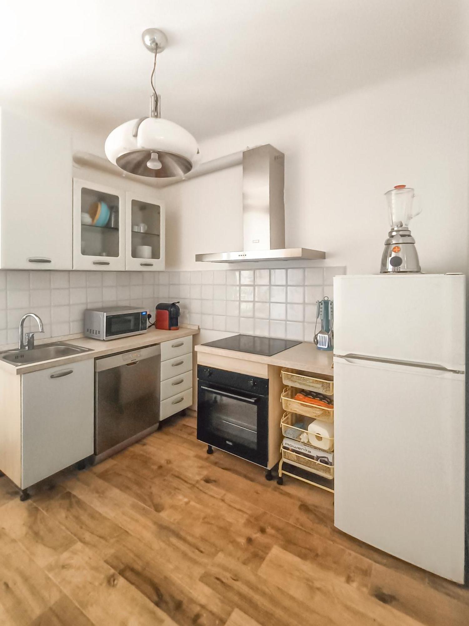 Apartment Designer In The Center Of *