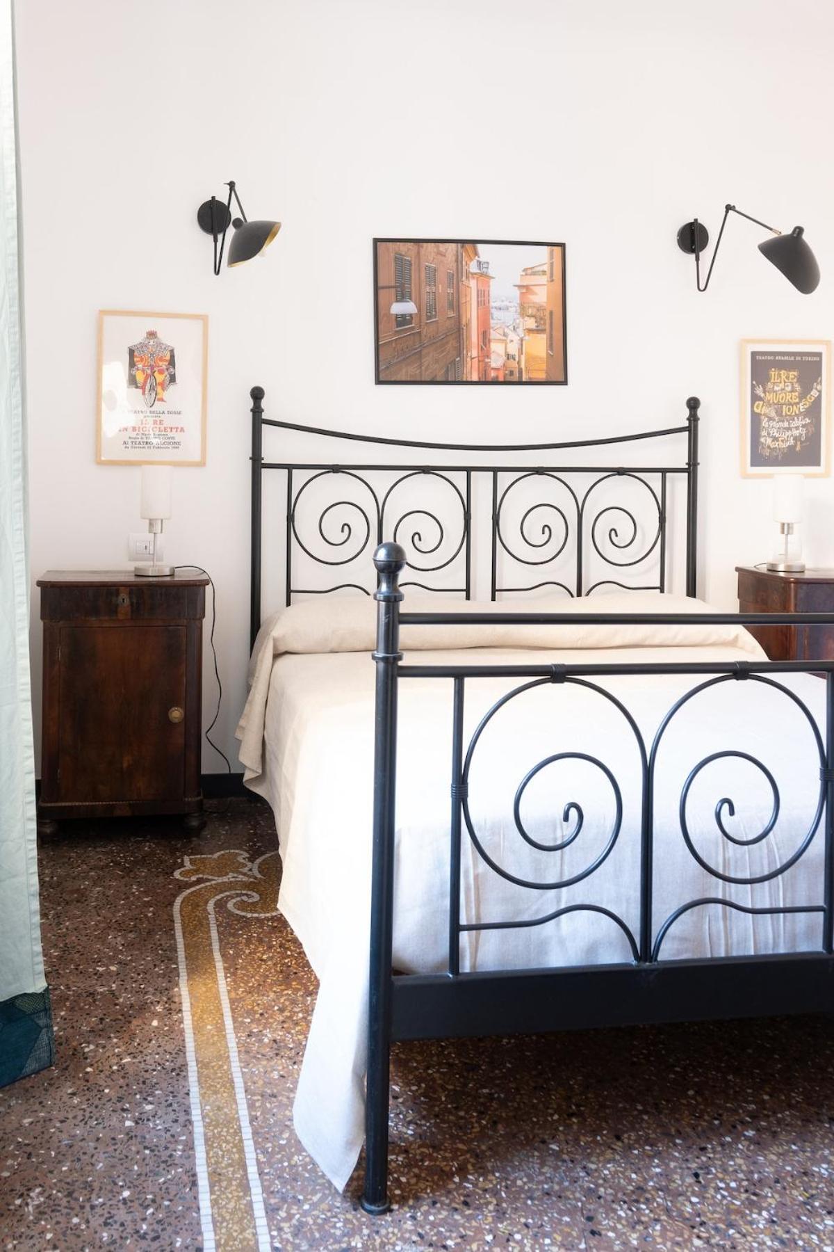 Apartment Designer In The Center Of Genua